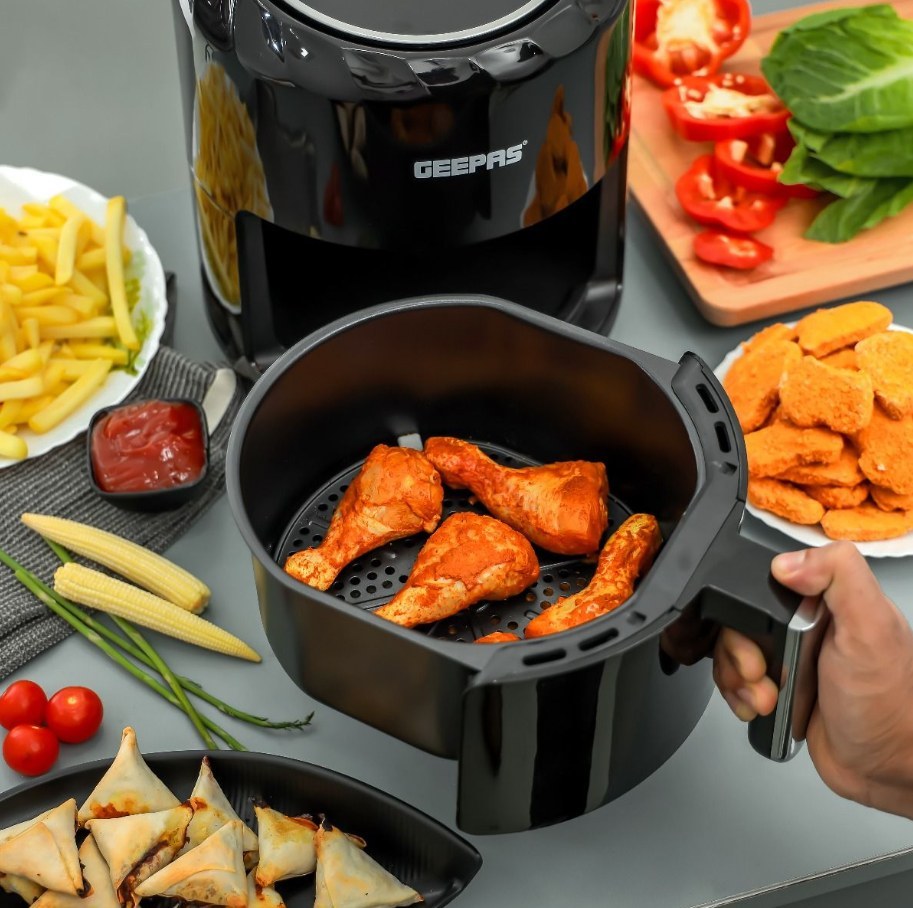 سرخ کن بدون روغن 3.5 لیتر جیپاس مدل GAF37512N ا Geepas Digital Air Fryer- GAF37512N