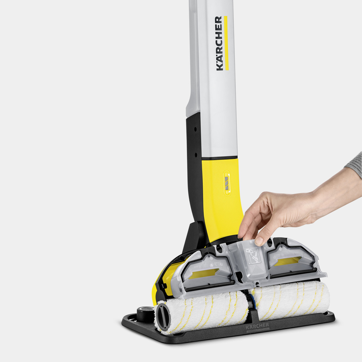 کف شور شارژی  کارچر  مدل KARCHER EWM 2